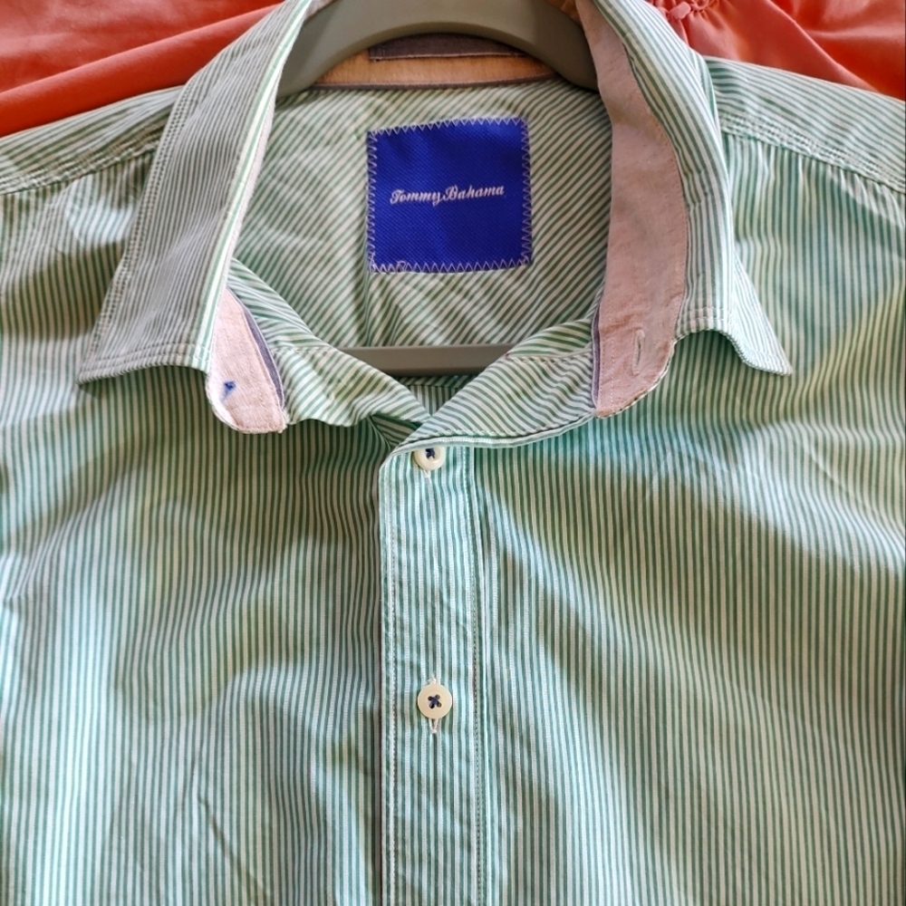 TOMMY BAHAMA Button Down Long Sleeve COTTON SHIRT SZ LARGE.